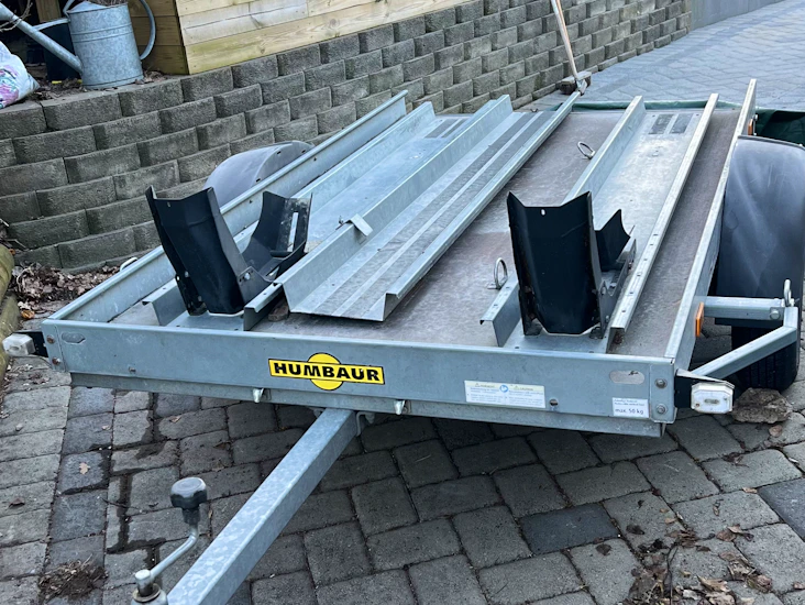 Stabilt och rejält mc-släp med dubbdäck