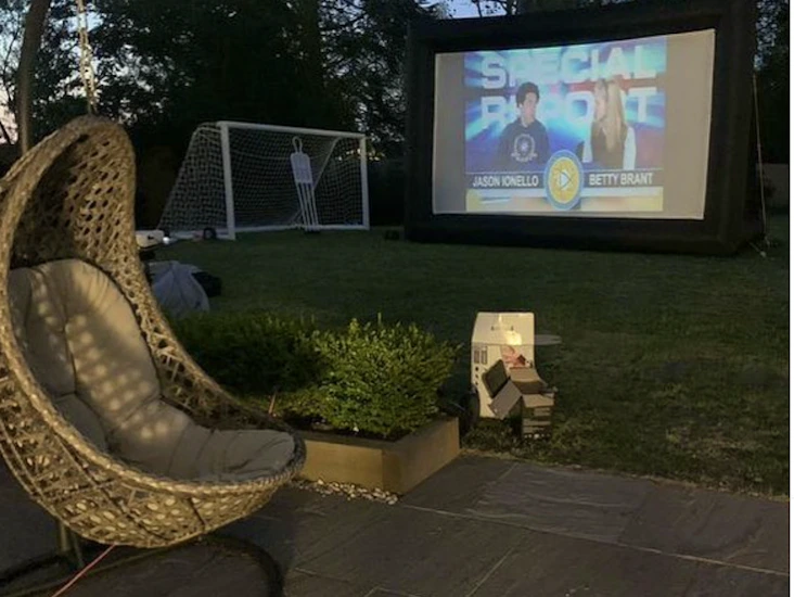 14ft outdoor cinema screen & projector