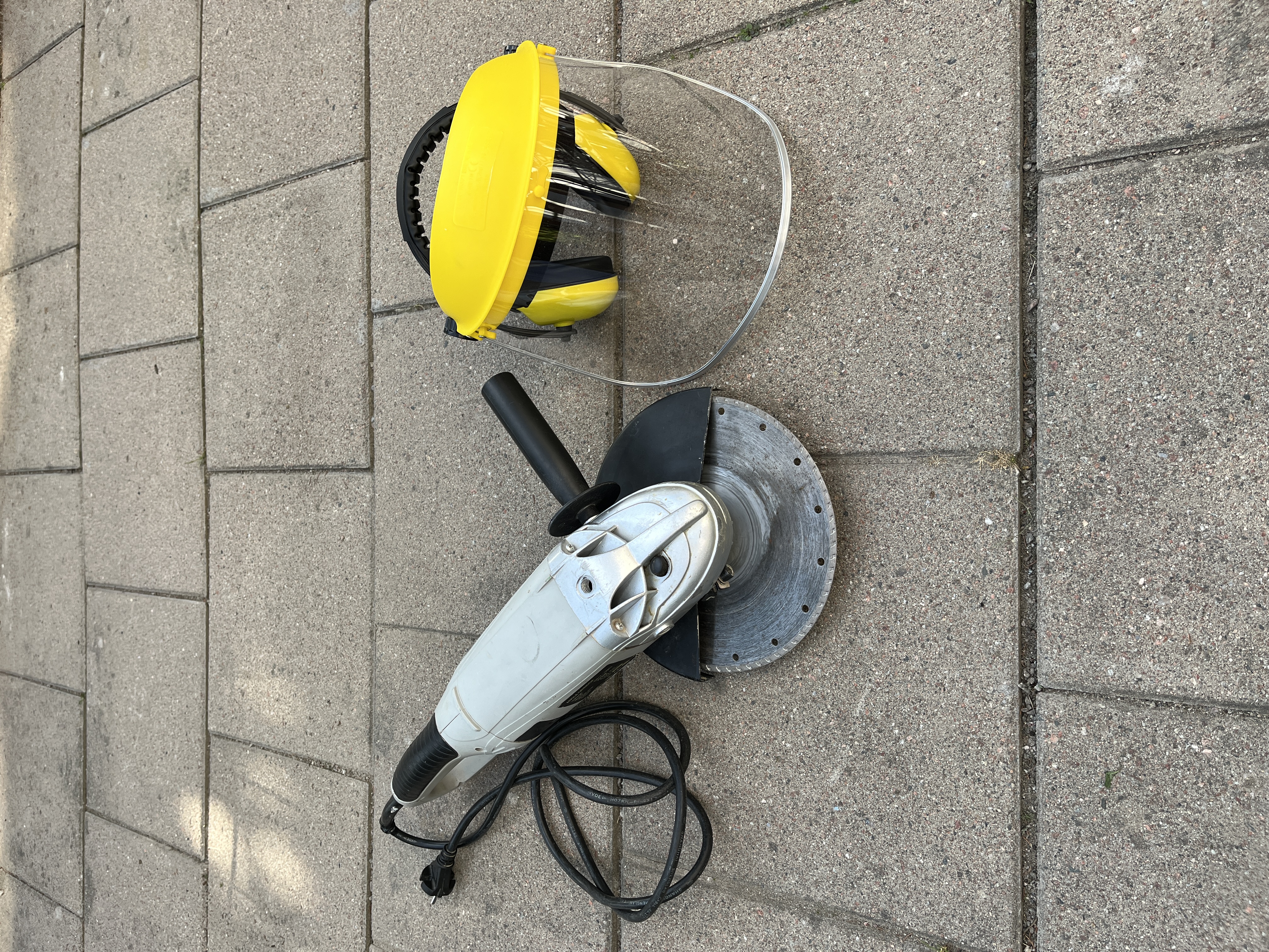 Stenkap/betongkap - skyddsvisir ingår