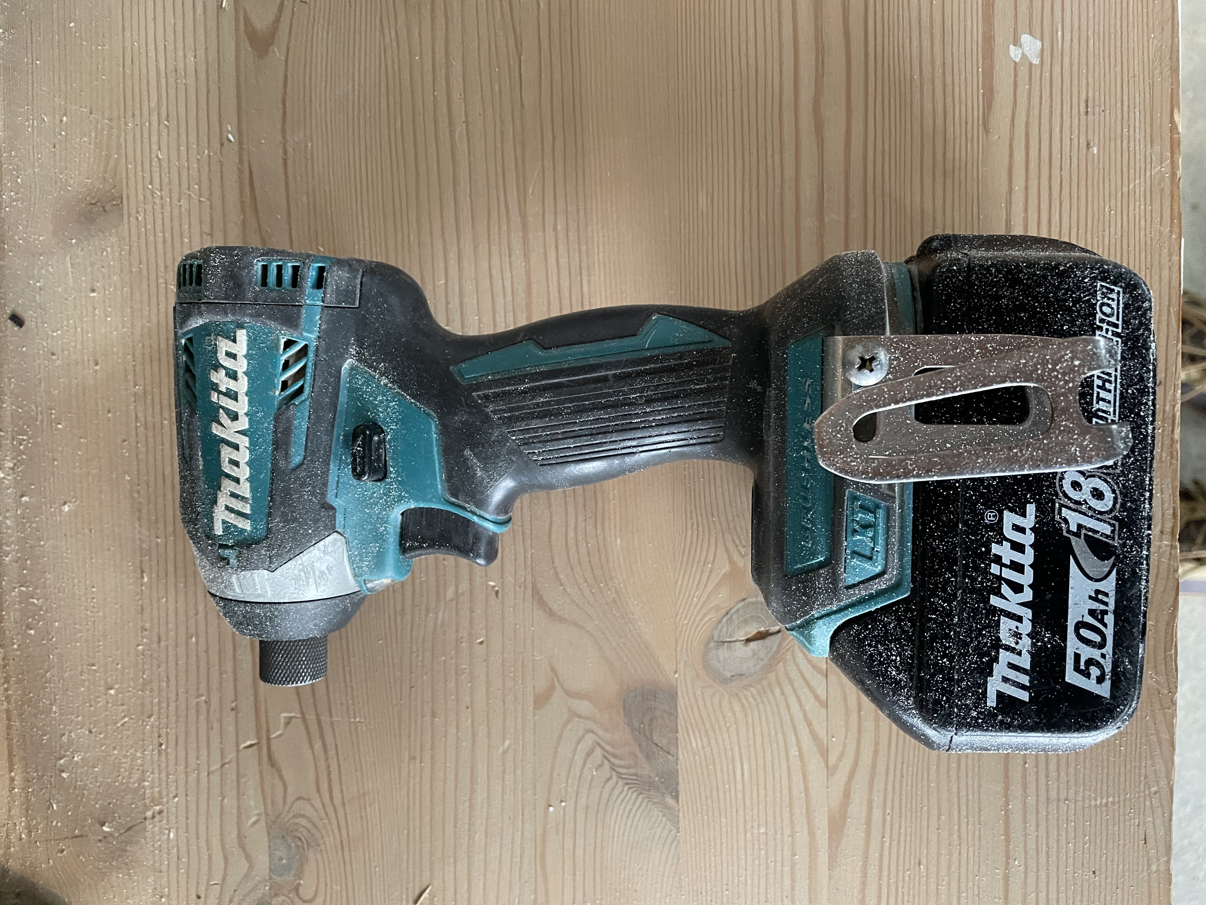 Makita slagskrutrekker