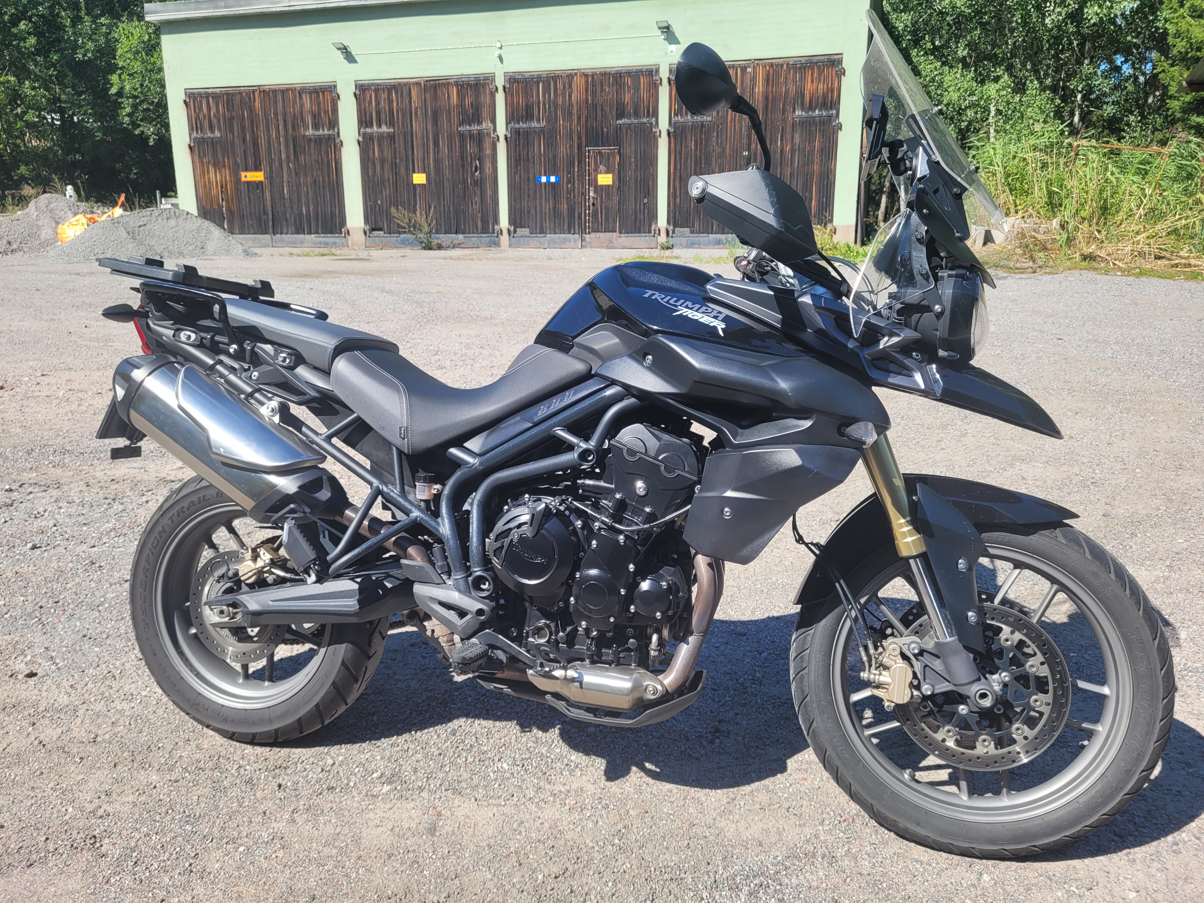Triumph tiger 800