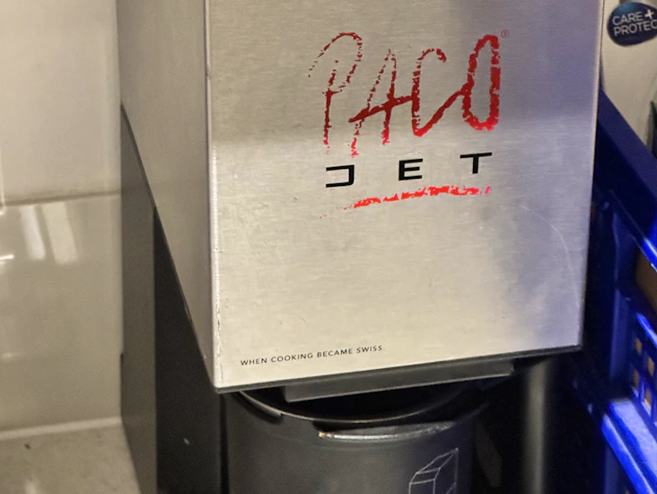 Pacojet 2 ice cream maker with 6 beakers and coupe set