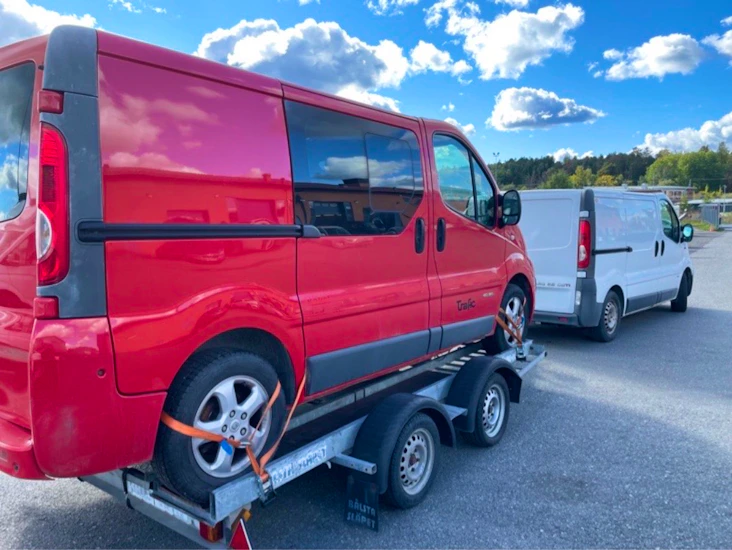 2000kg biltransport, endast 440kg tjänstevikt