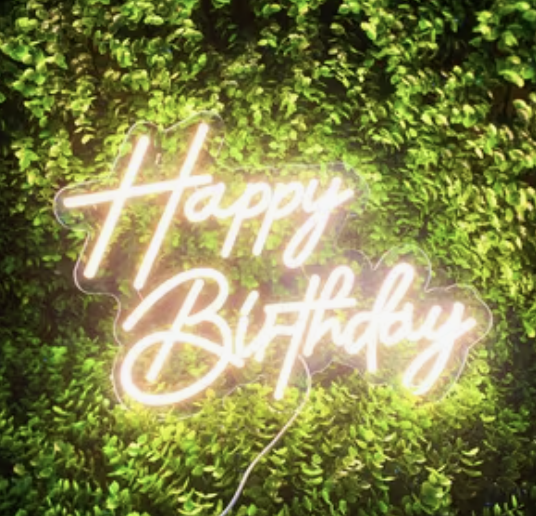 ✨ “happy birthday” neon skilt ✨
