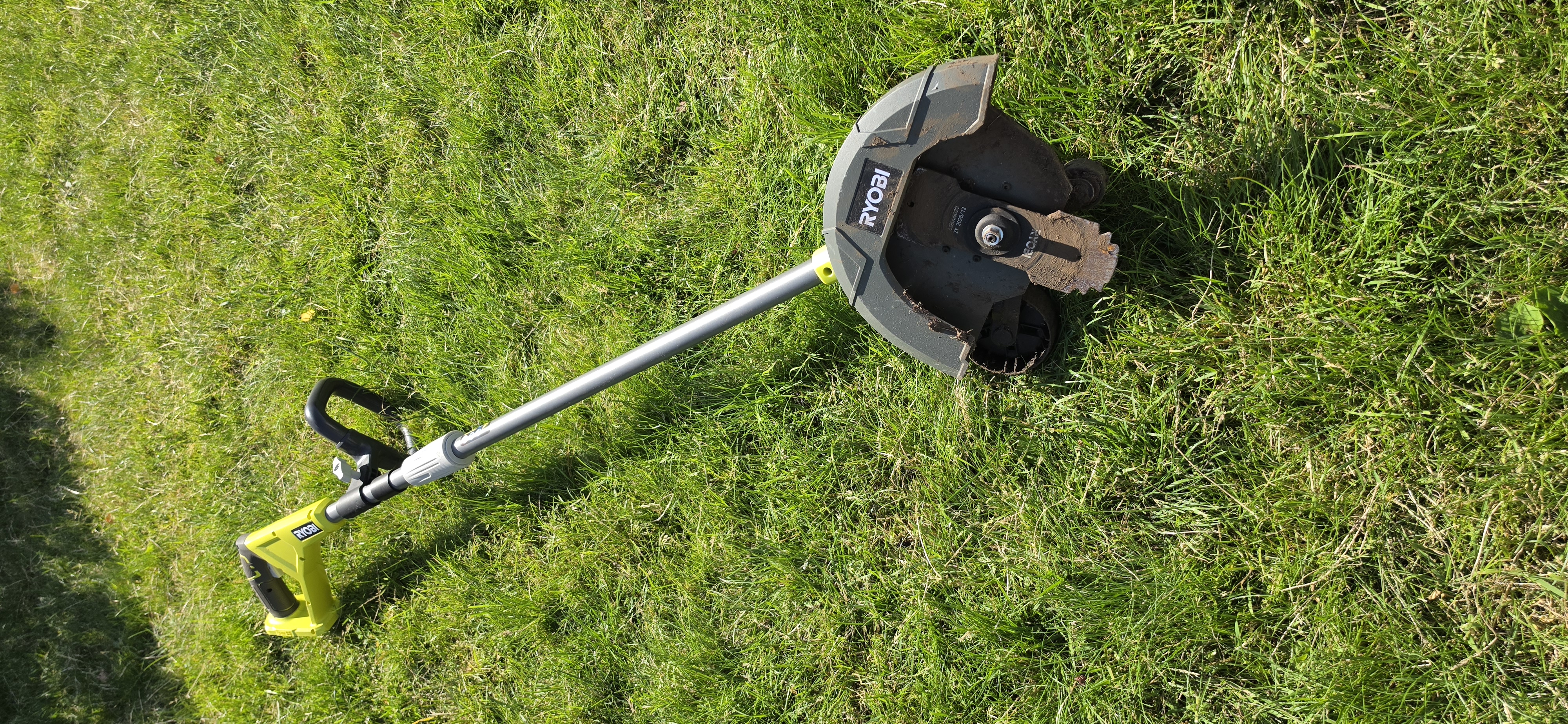 Ryobi gräskantskärare med batteri & laddare