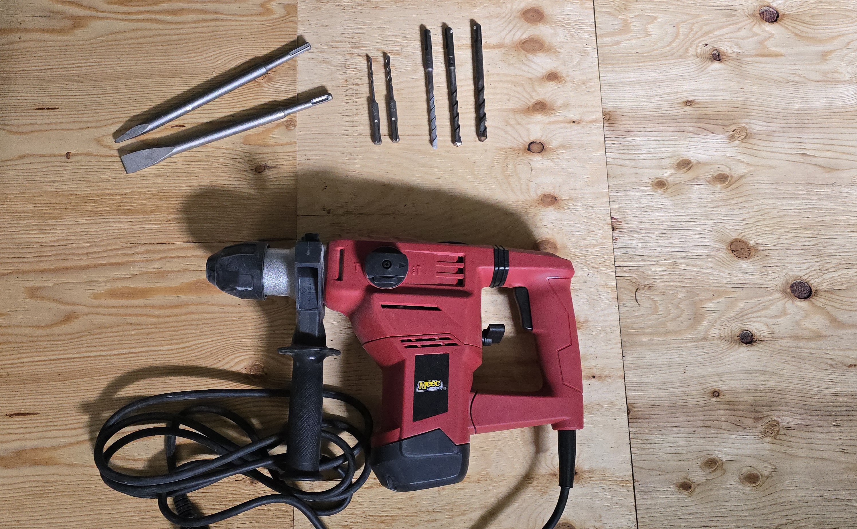 Eldriven borrhammare