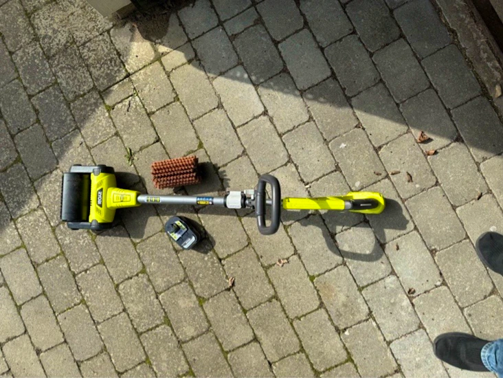 Ryobi 18v borste