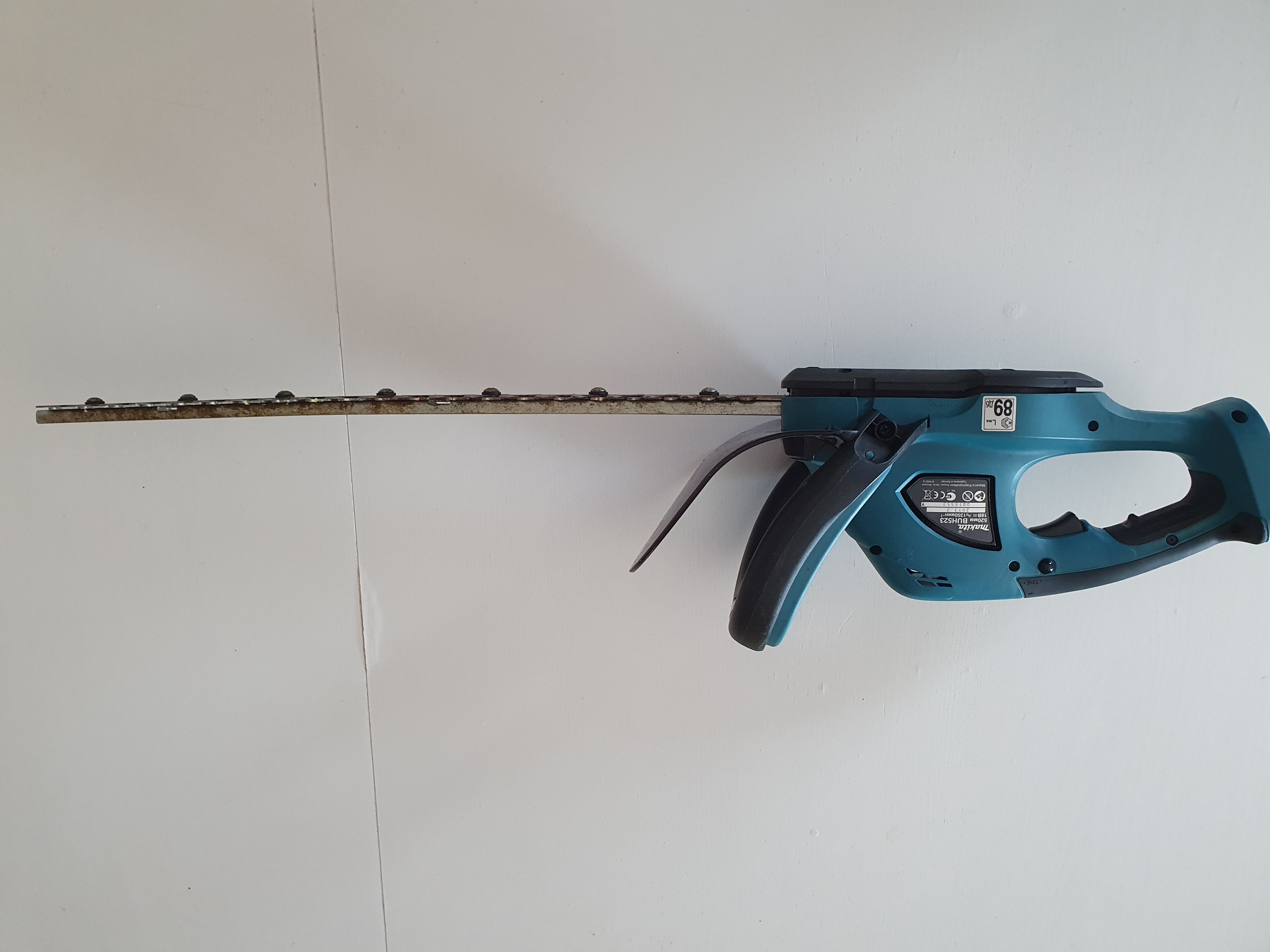 Batteridriven häcksax