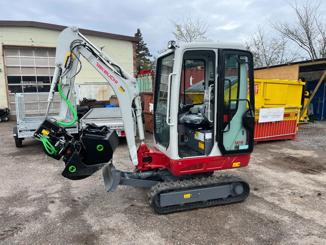 Takeuchi tb216 med rototilt