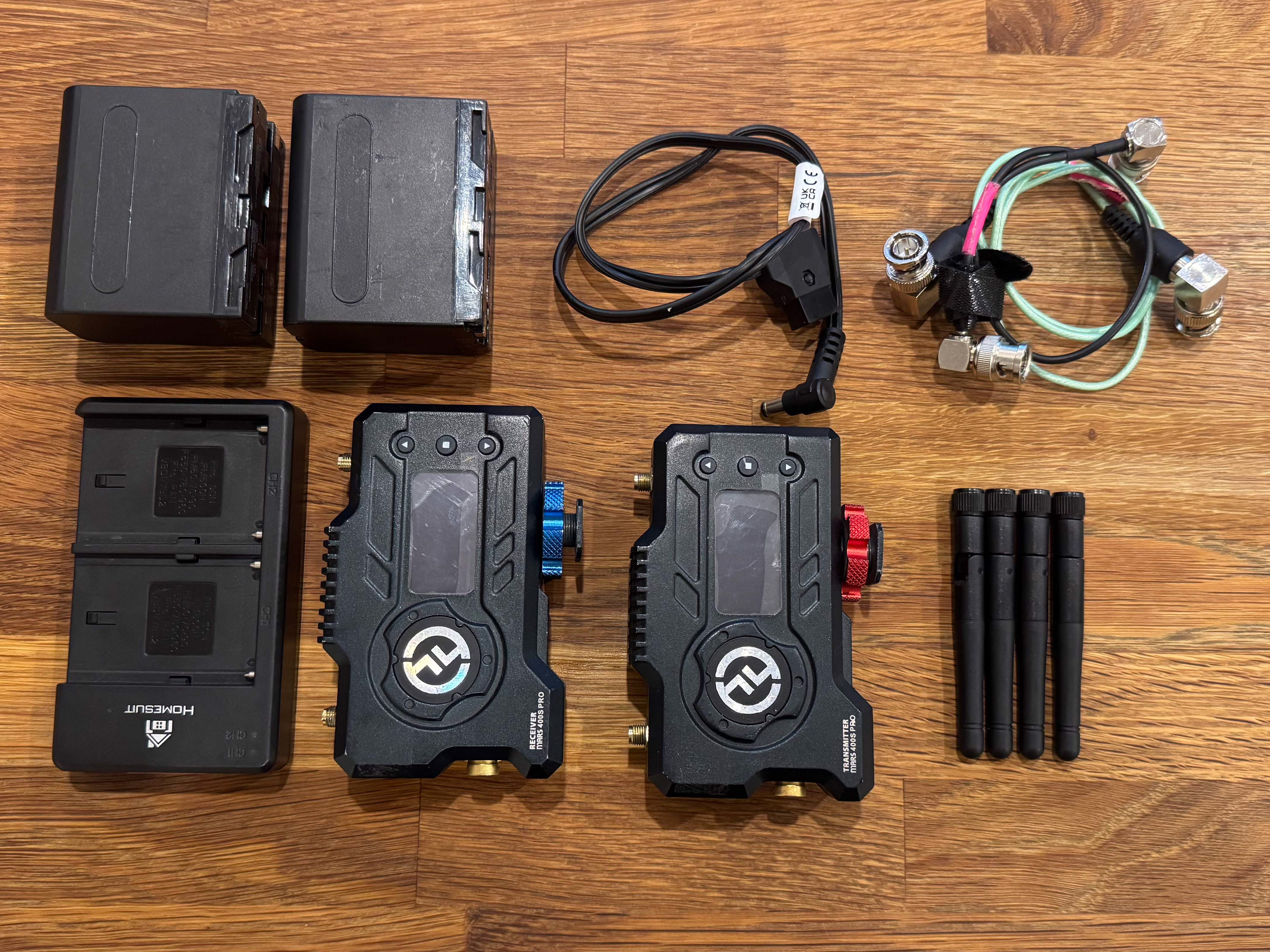 The hollyland mars 400s pro video transmission system