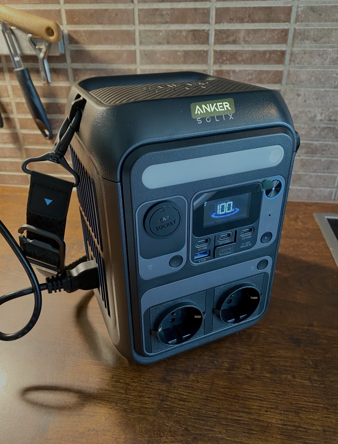 Virta-asema 288wh (anker solix c300x)