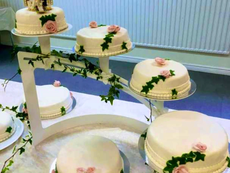 Tårtställning med fem våningar