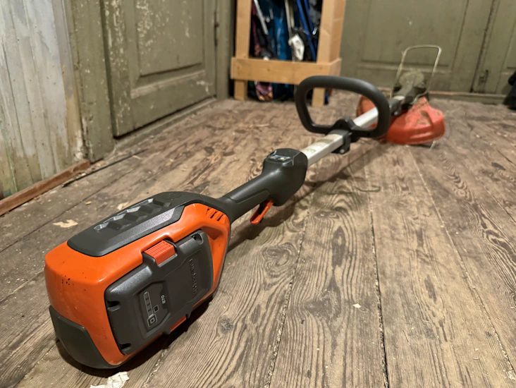 Husqvarna 215il grästrimmer