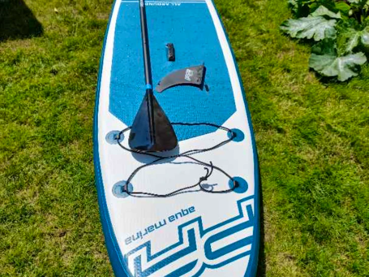 Sup aquamarina med tillbehör