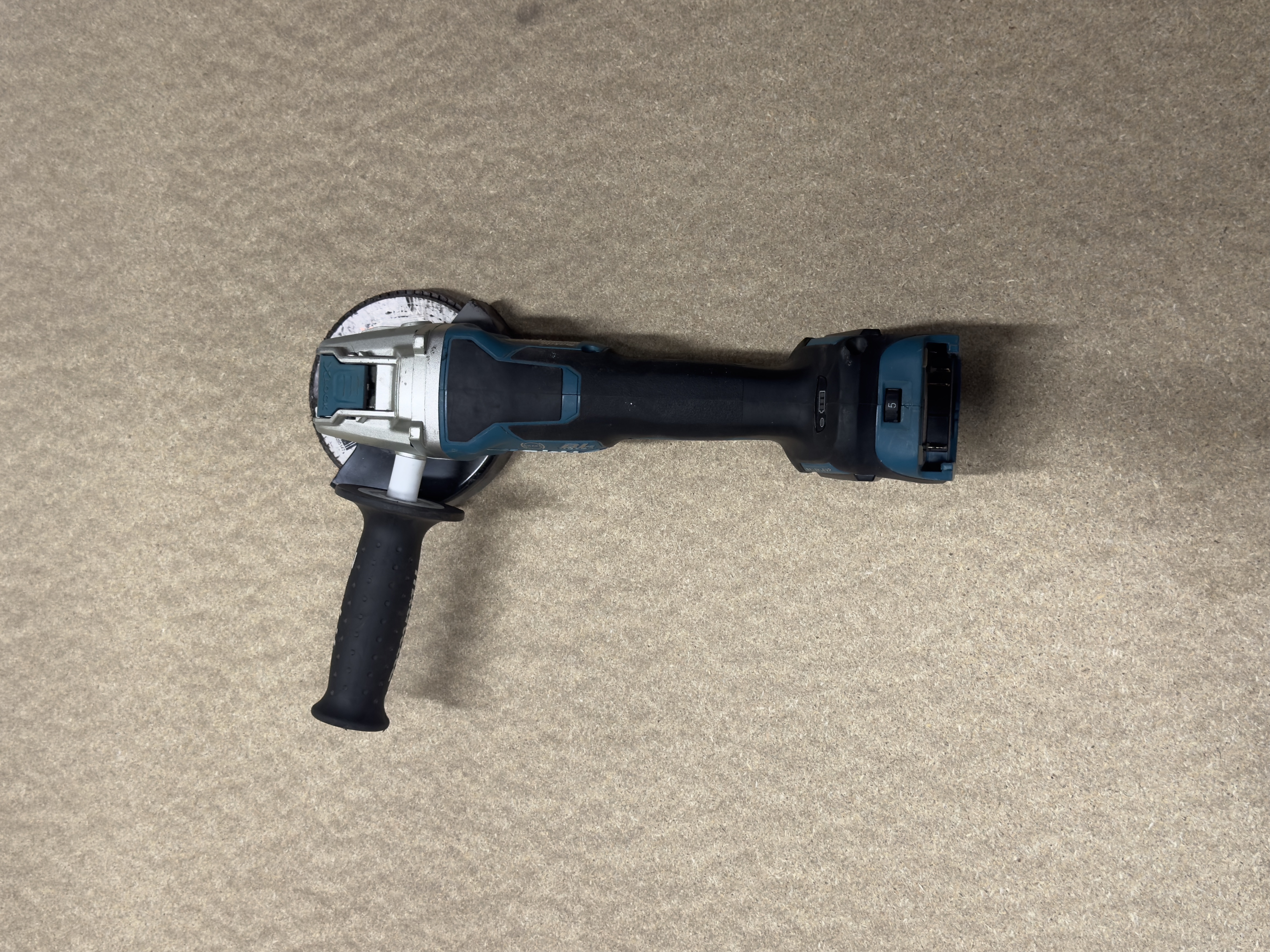 Makita vinkelsliber batteri x-lock skiver