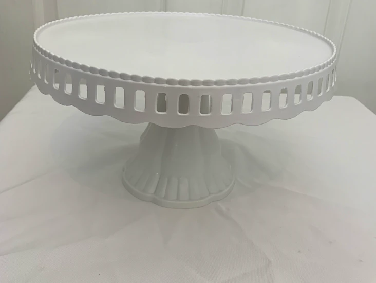 Cake stand
