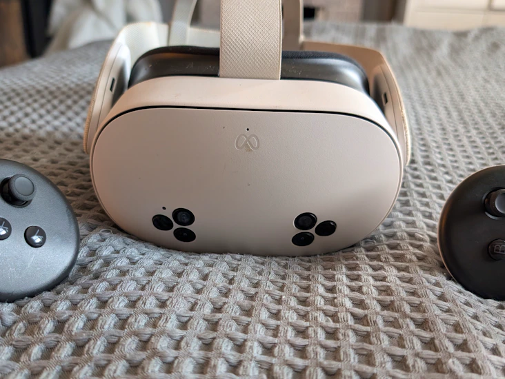 Metaquest 3s ready to use virtual reality and mixed reality