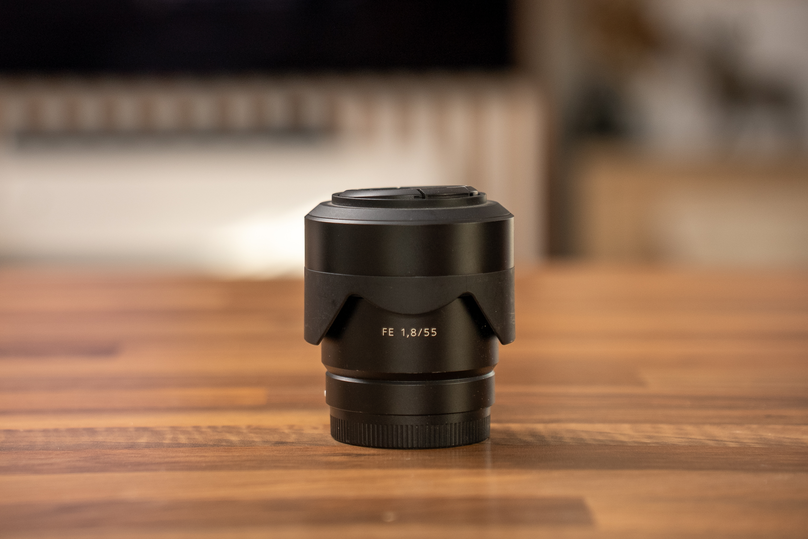 Sony 55mm f/1.8 za (carl zeiss sonnar t*) – prime lens (e-mount)