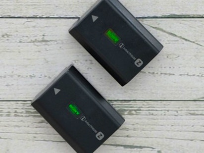 2 x np-fz100  fully compatible sony battery