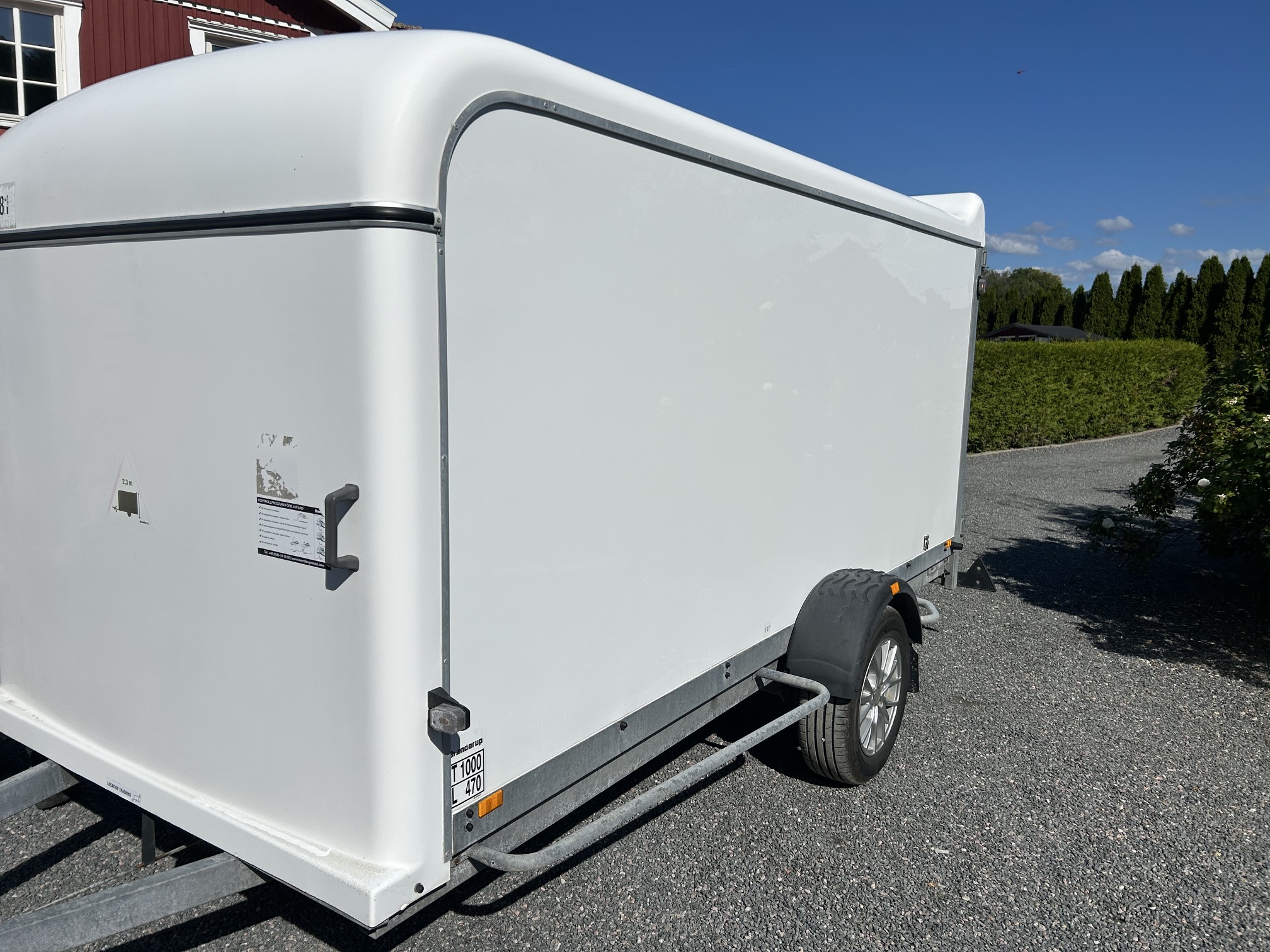 Skåpsläp/flyttsläp brenderup
