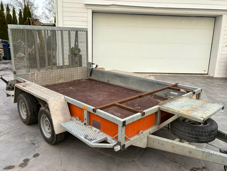 Bromsad 80 km maskintrailer 3500 kg