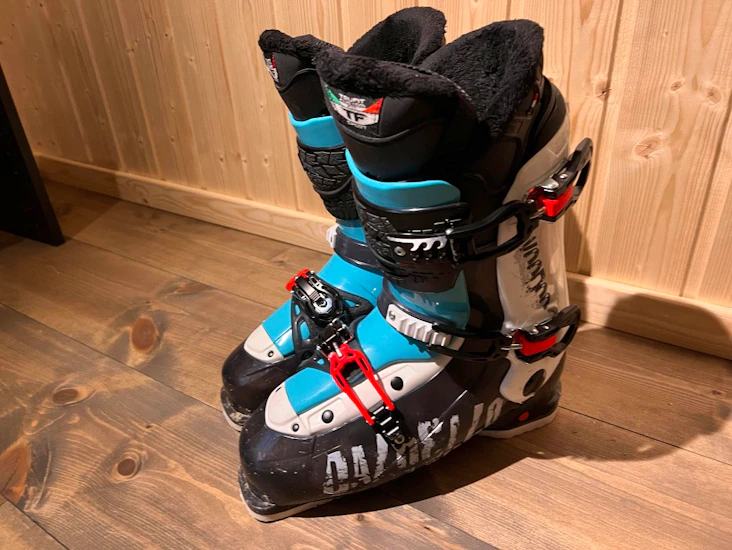 Dalbello pjäxor för alpinåkning