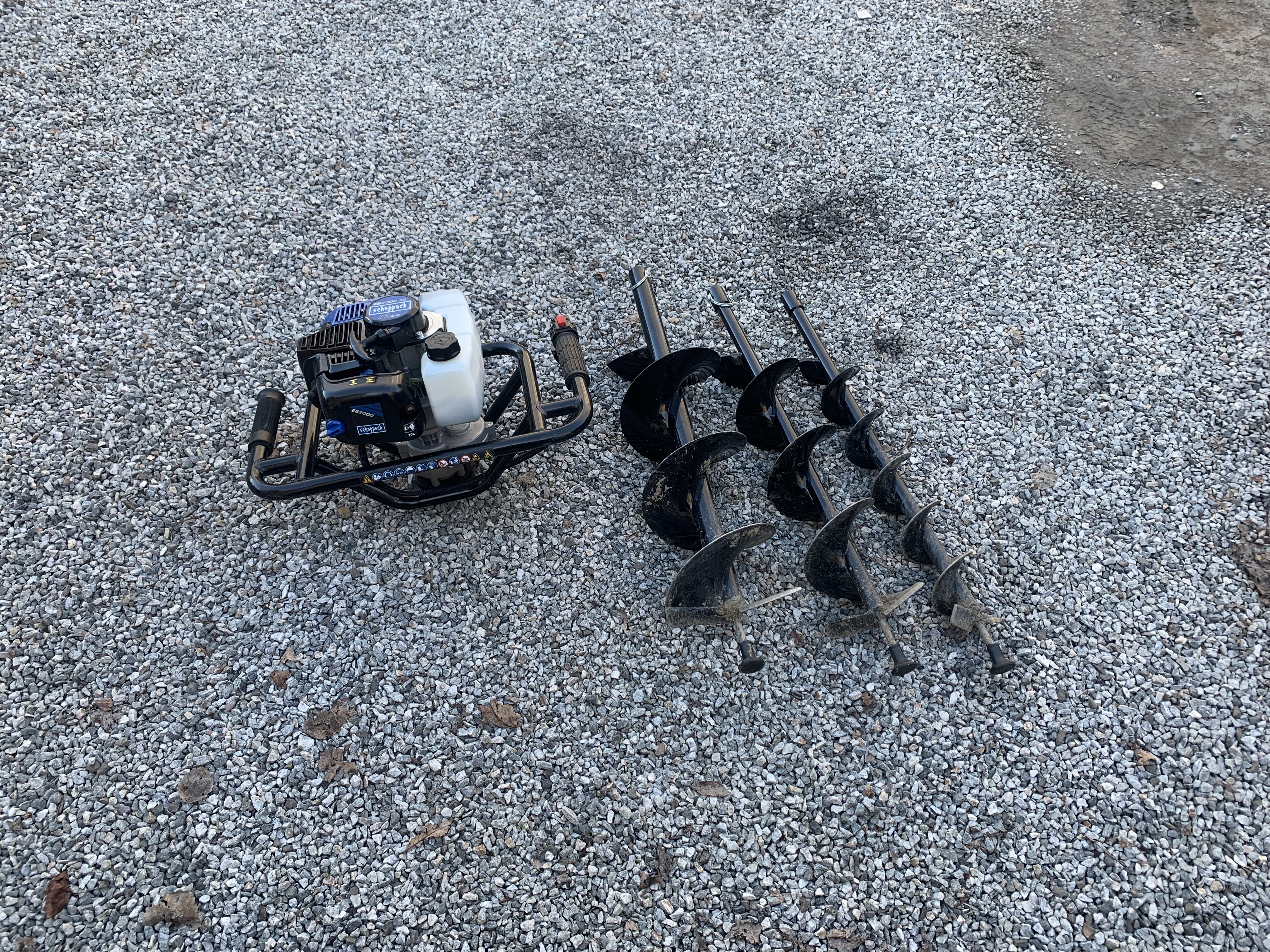 Jordbor med 3 størrelse 