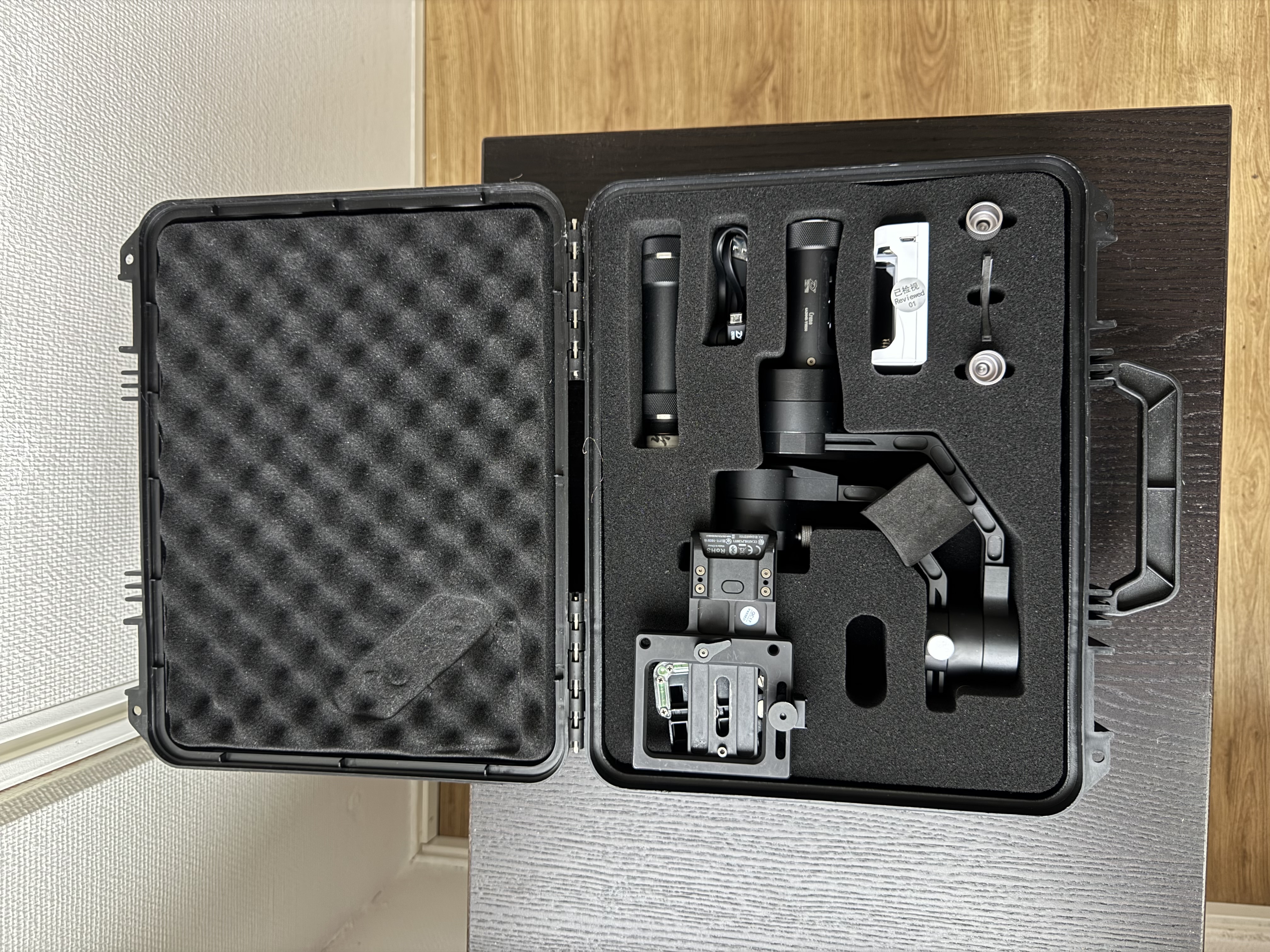 Zhiyun crane v2 3-axis gimbal