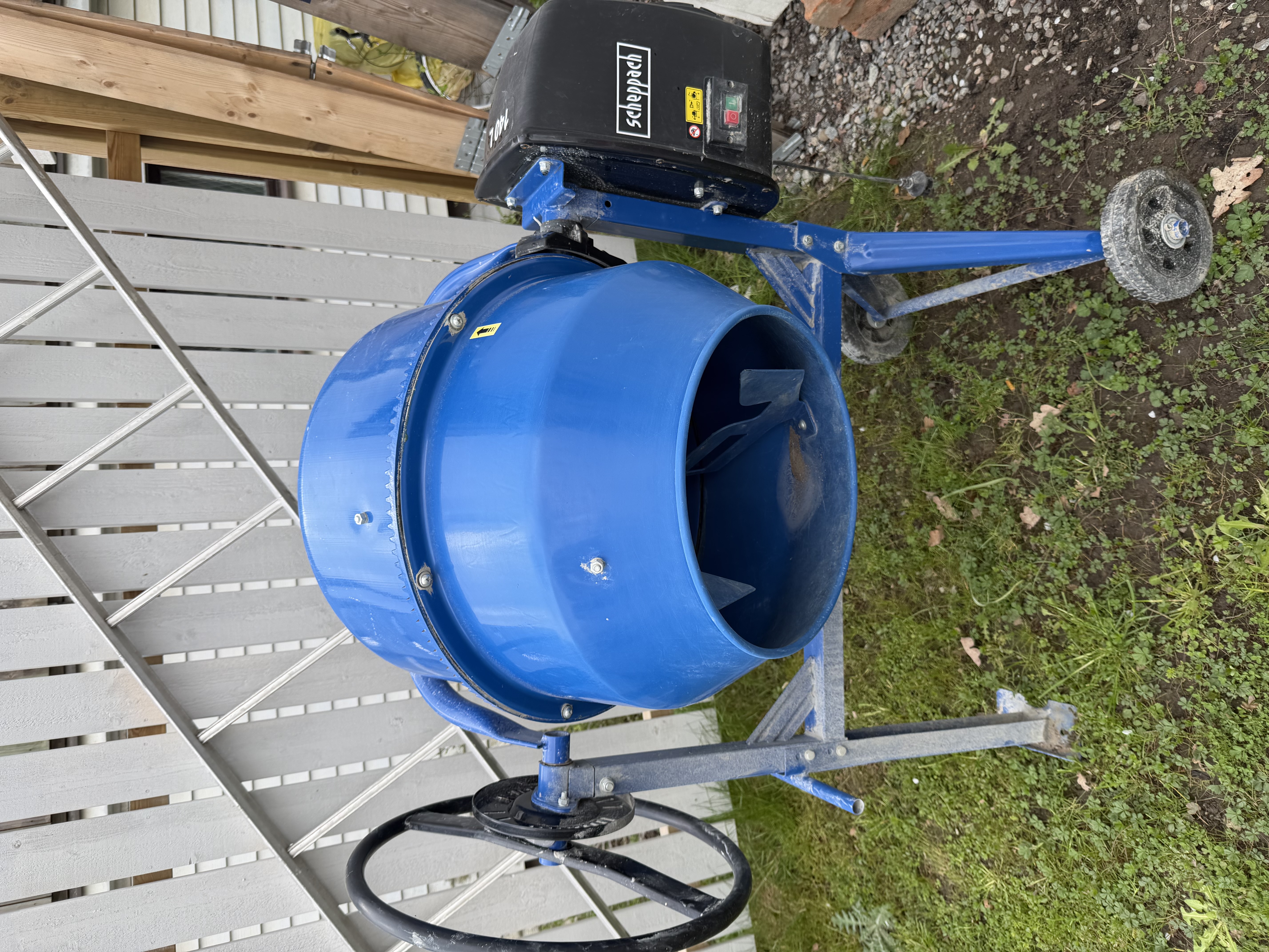 Betongblandare 140l