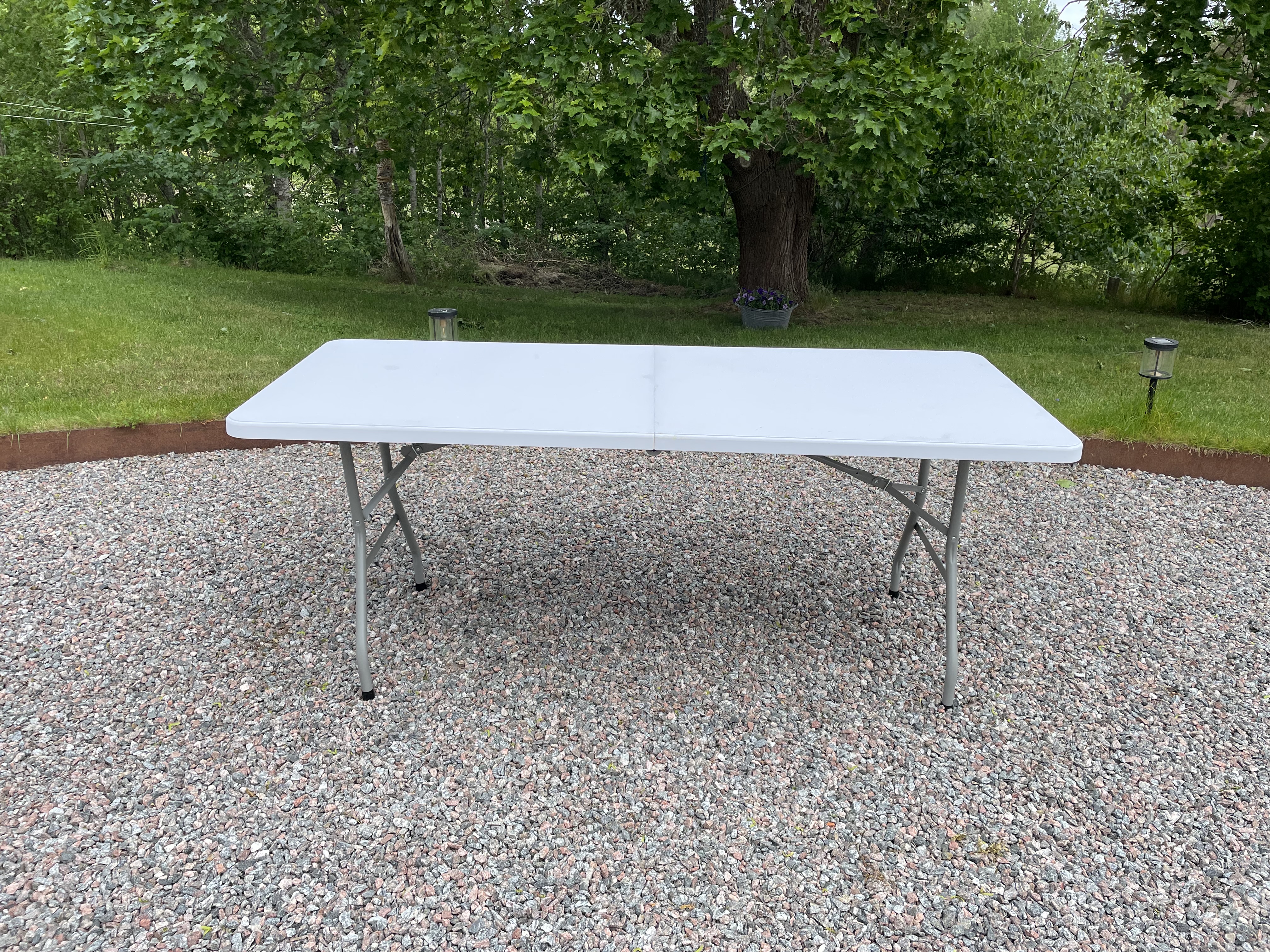 Fällbord 180 cm x 73 cm (1 st i denna annons) finns totalt 9 st!