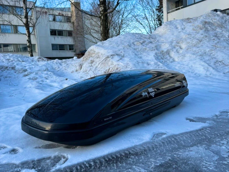 Suksiboksi 50€/viikko thule motion 800