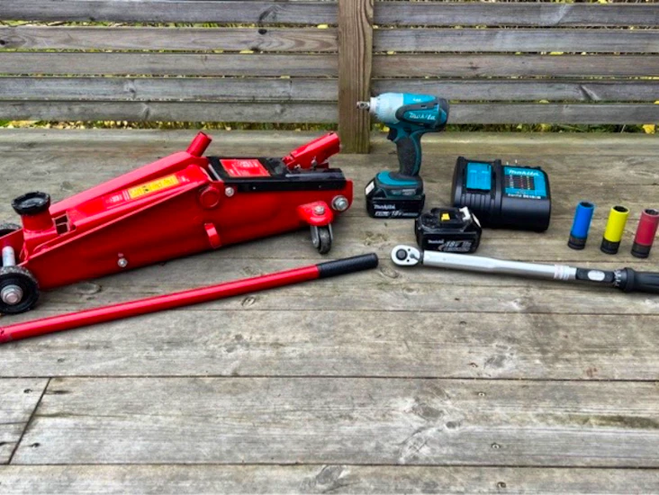 Komplett kit för hjulbyte