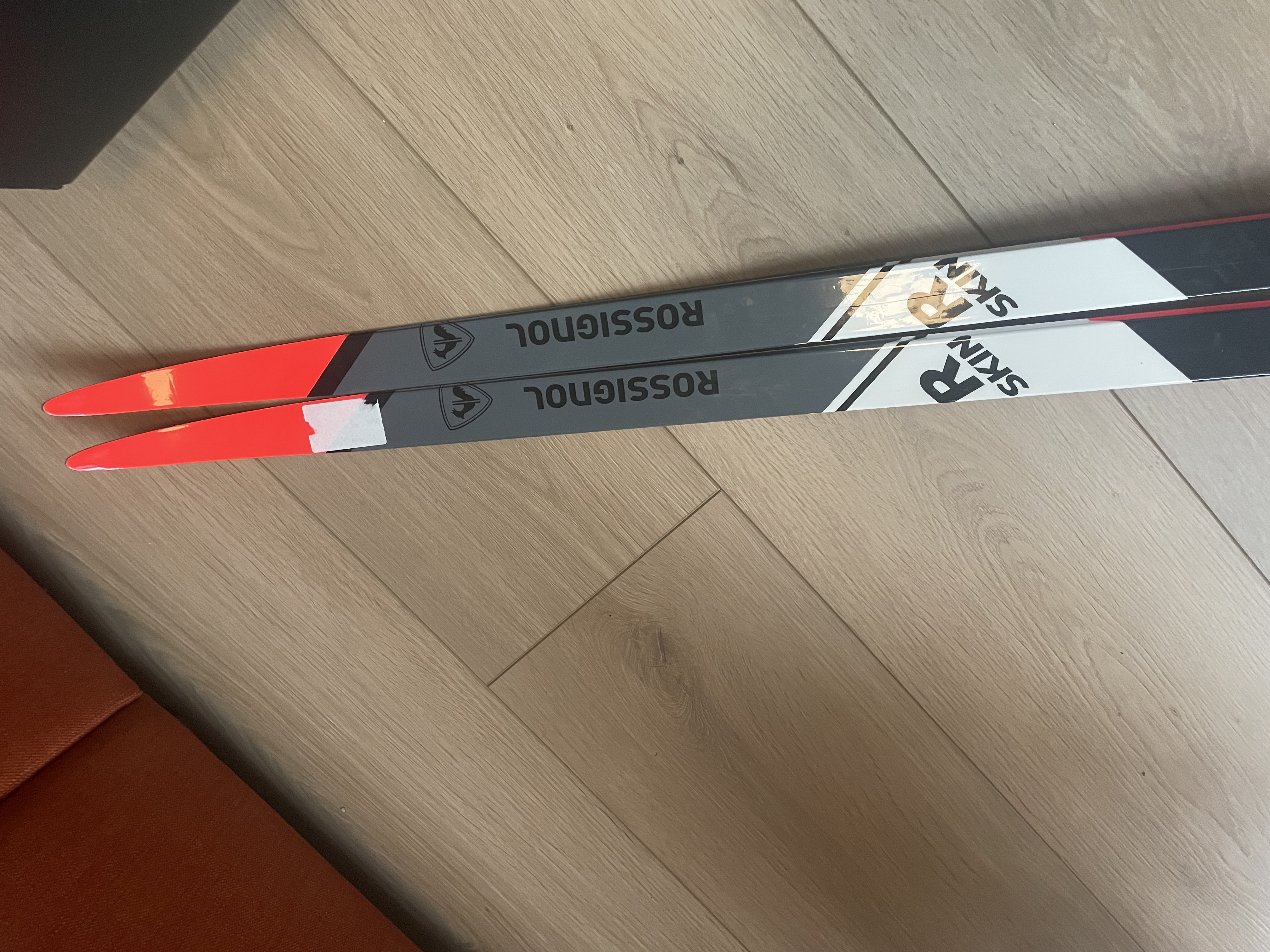 Felleski rossignol, staver og støvler 