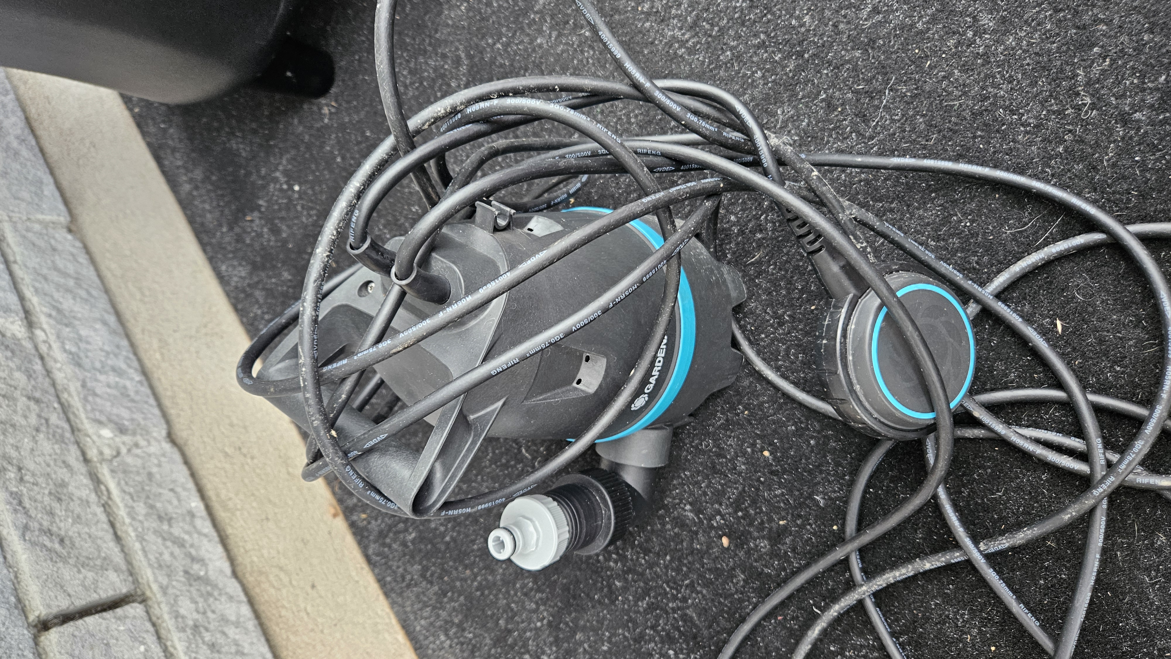 Gardena dränkpump 400w - töm pool och annat