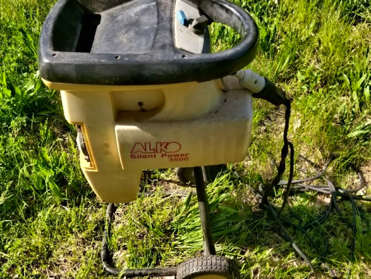 Eldriven stark flismaskin