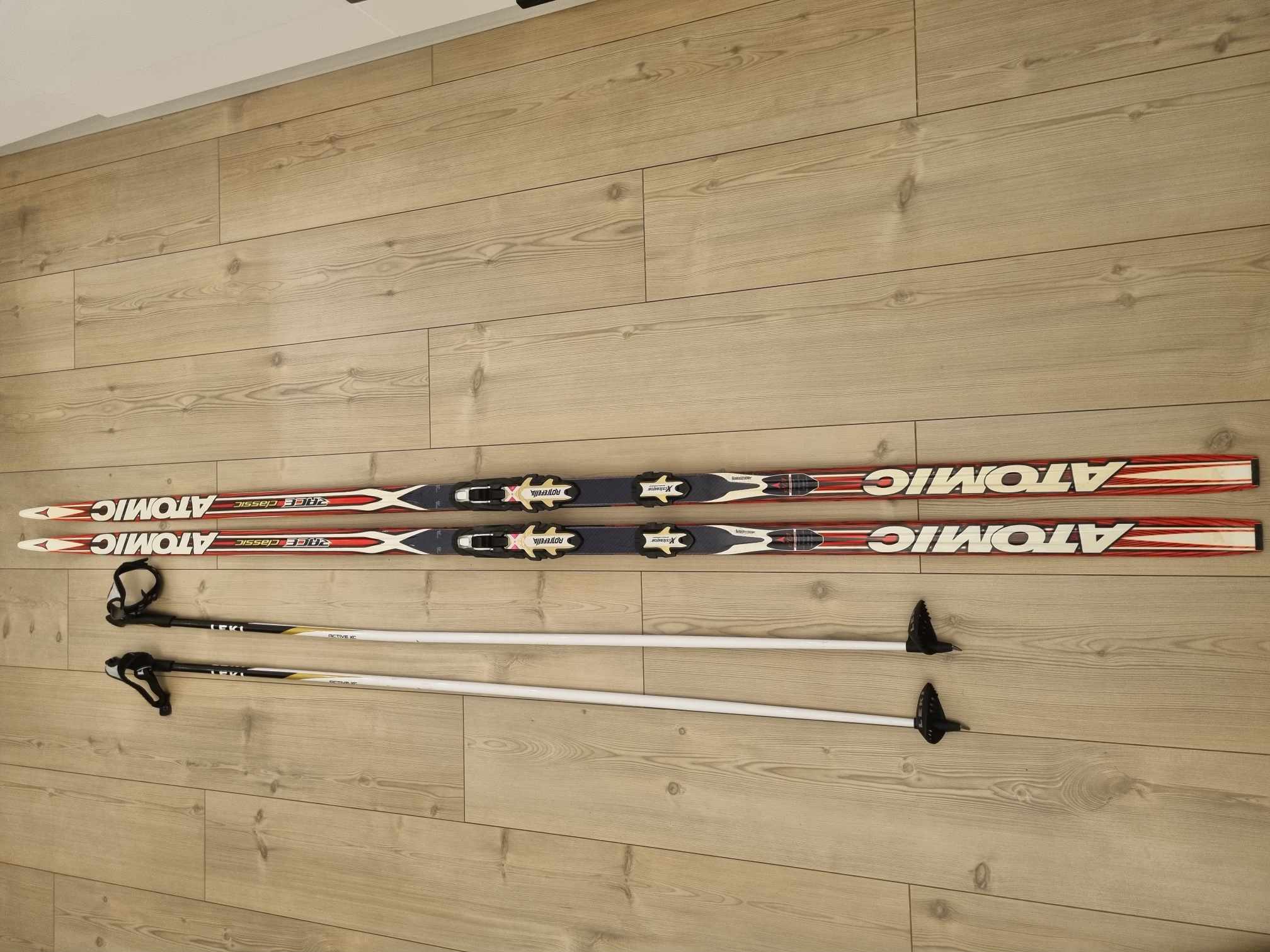 Langrennski - atomic race classic (med staver og skisko)