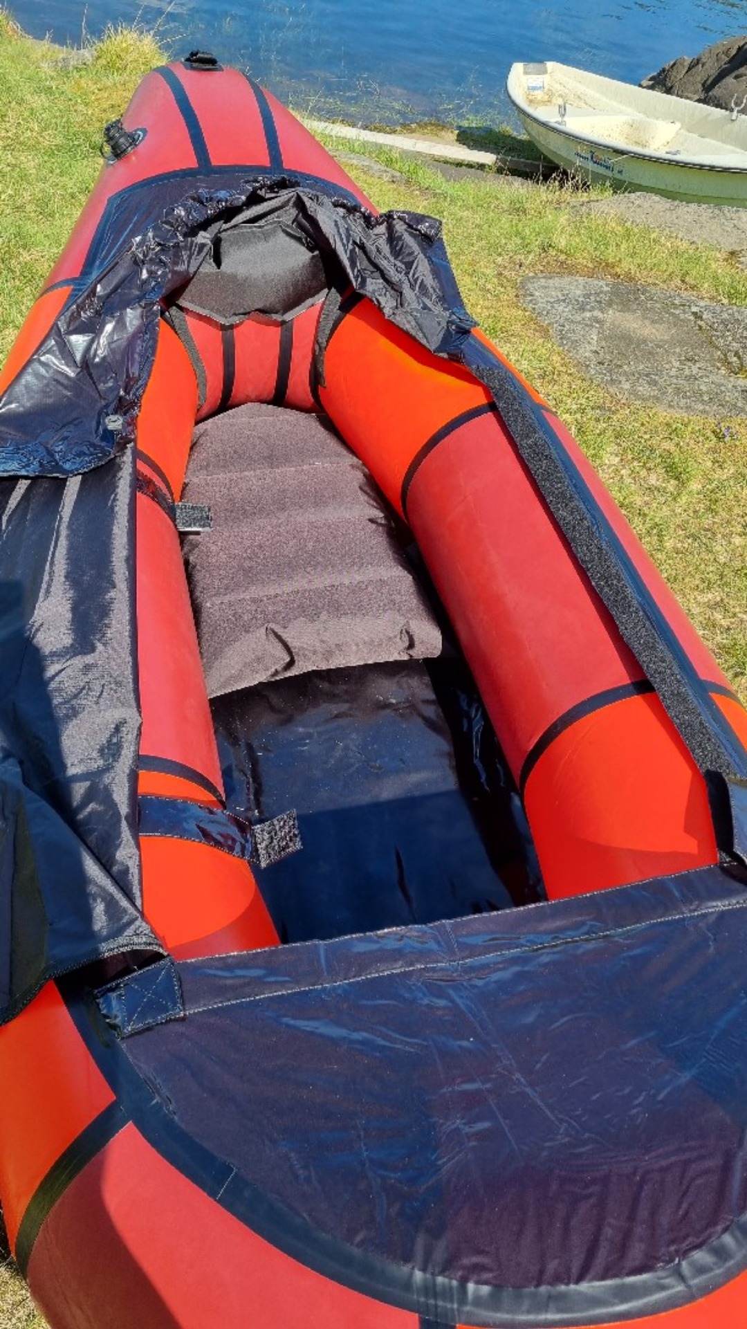 Vega designs tind 255 packraft med utstyr