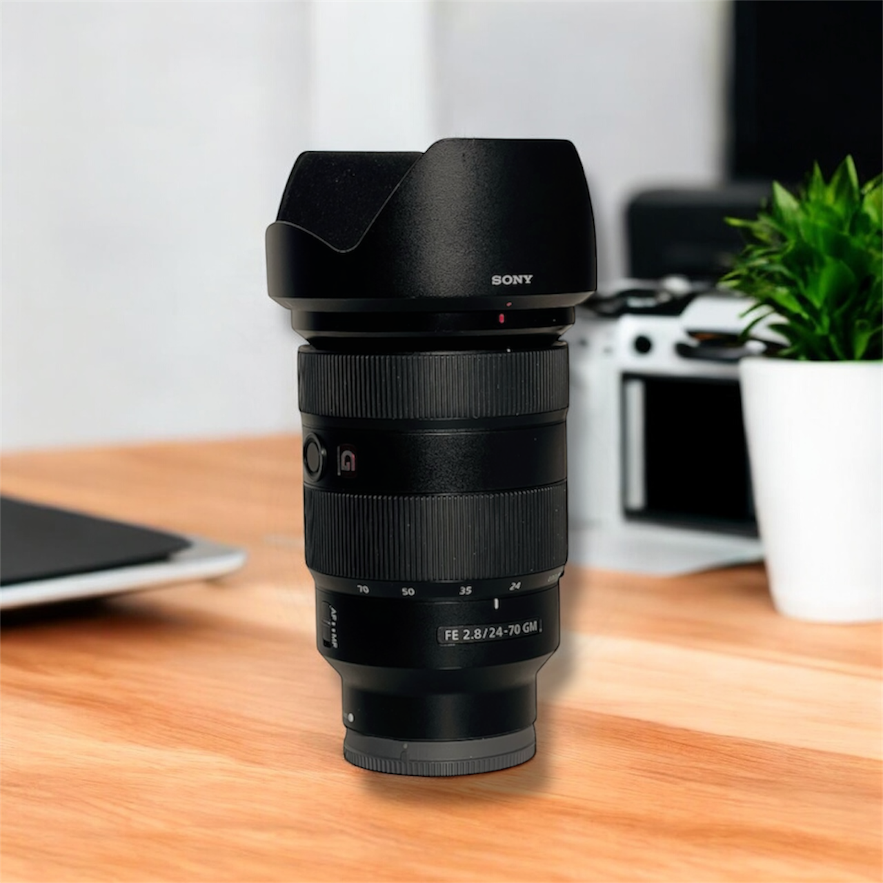 Sony fe 24 - 70 f 2.8  gmaster
