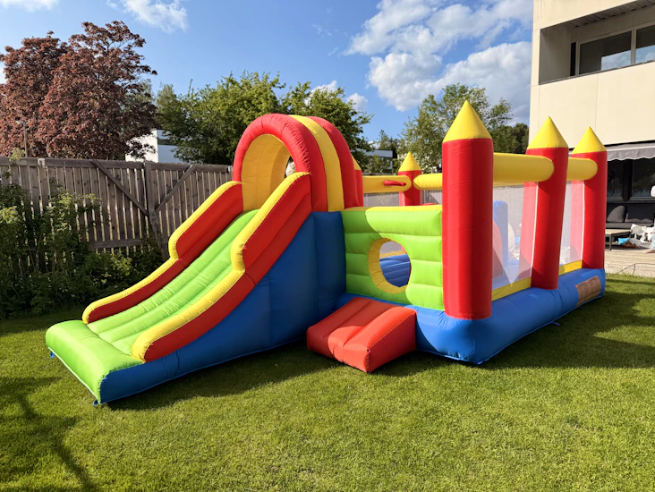 Xxl hoppborg för kalas