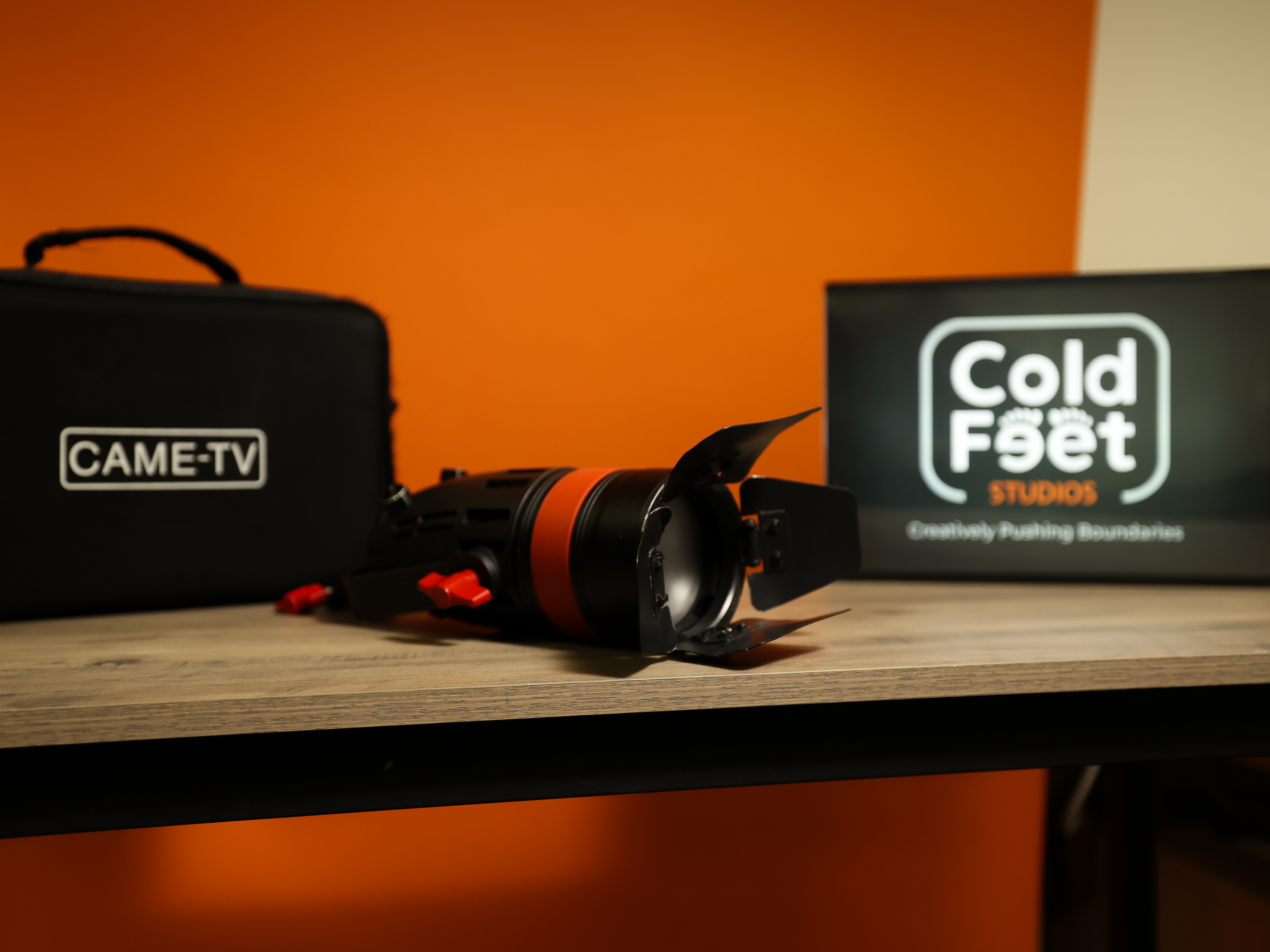 Came tv bolzten 55 bicolour led light 