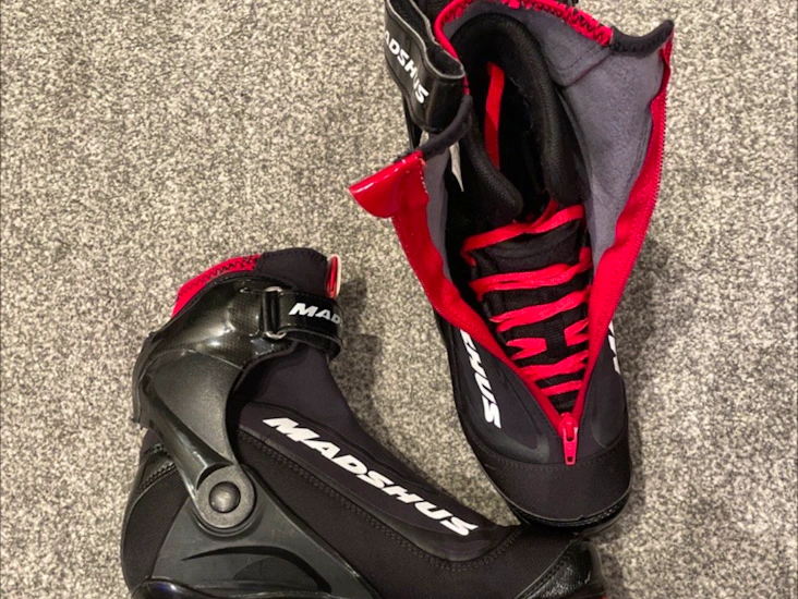 Madshus skøyteskisko