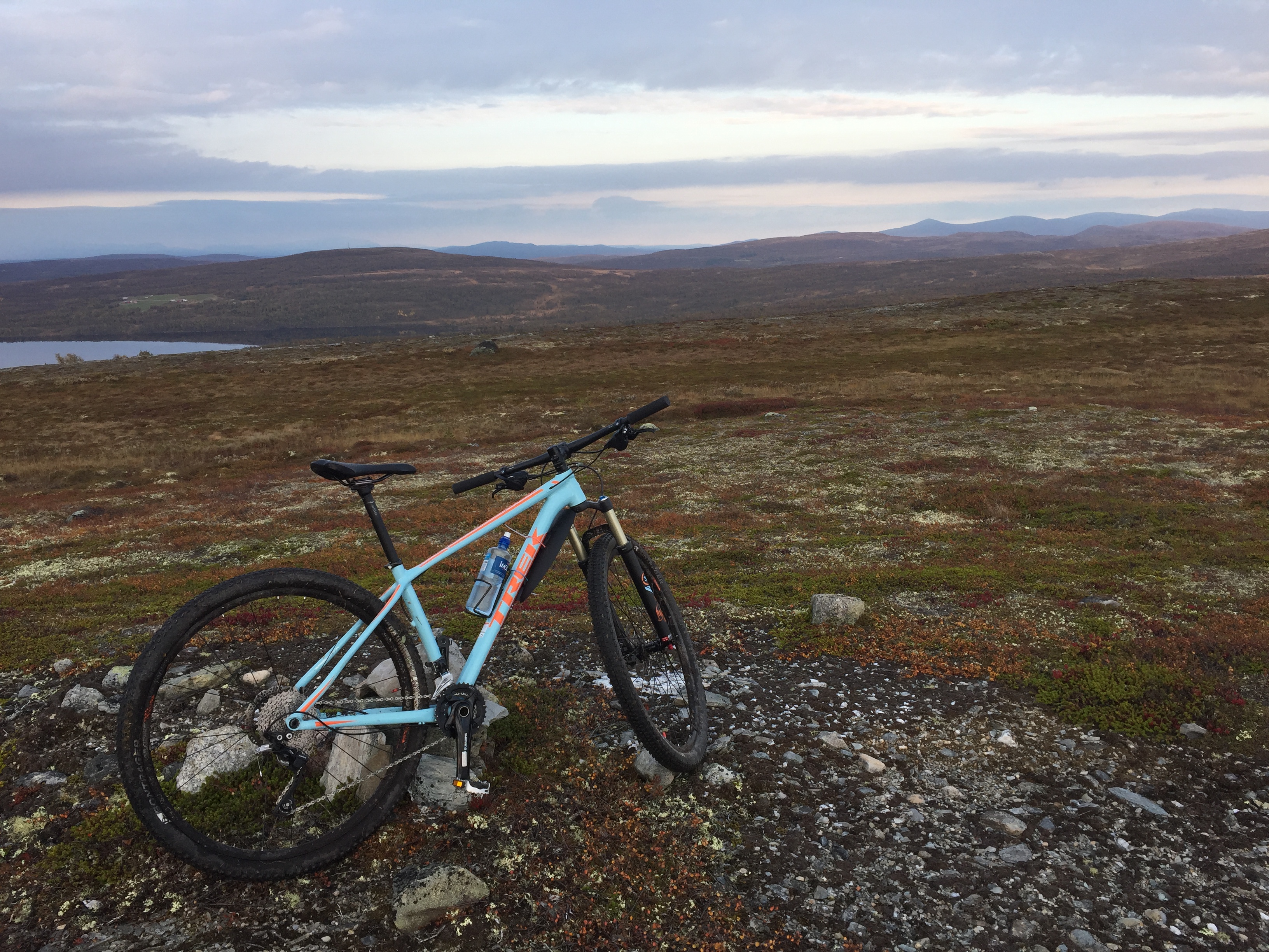 Hybrid/terrengsykkel trek superfly 7 17,5 tommer
