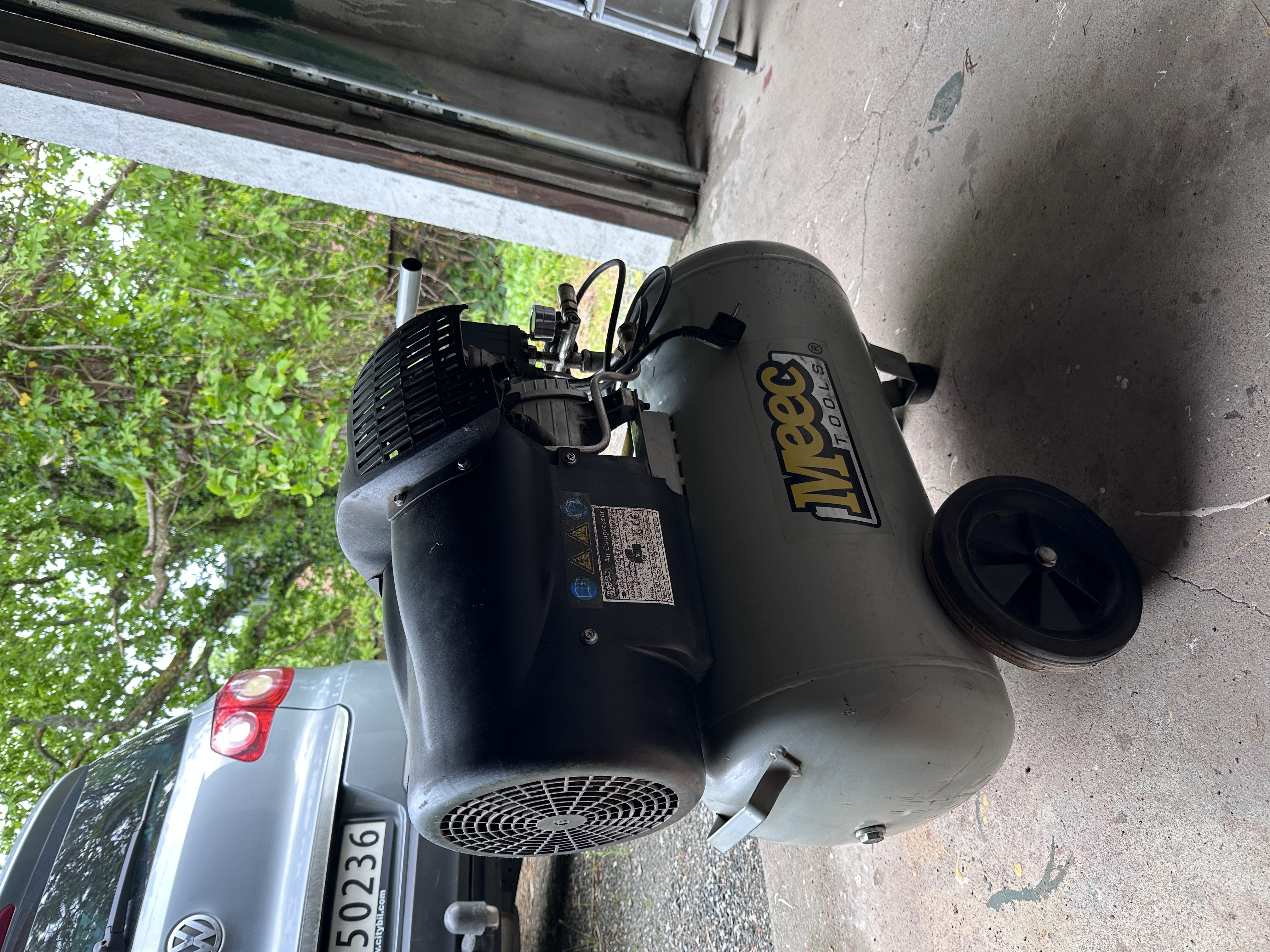 Kraftig og god kompressor 3hk 50l 8bar