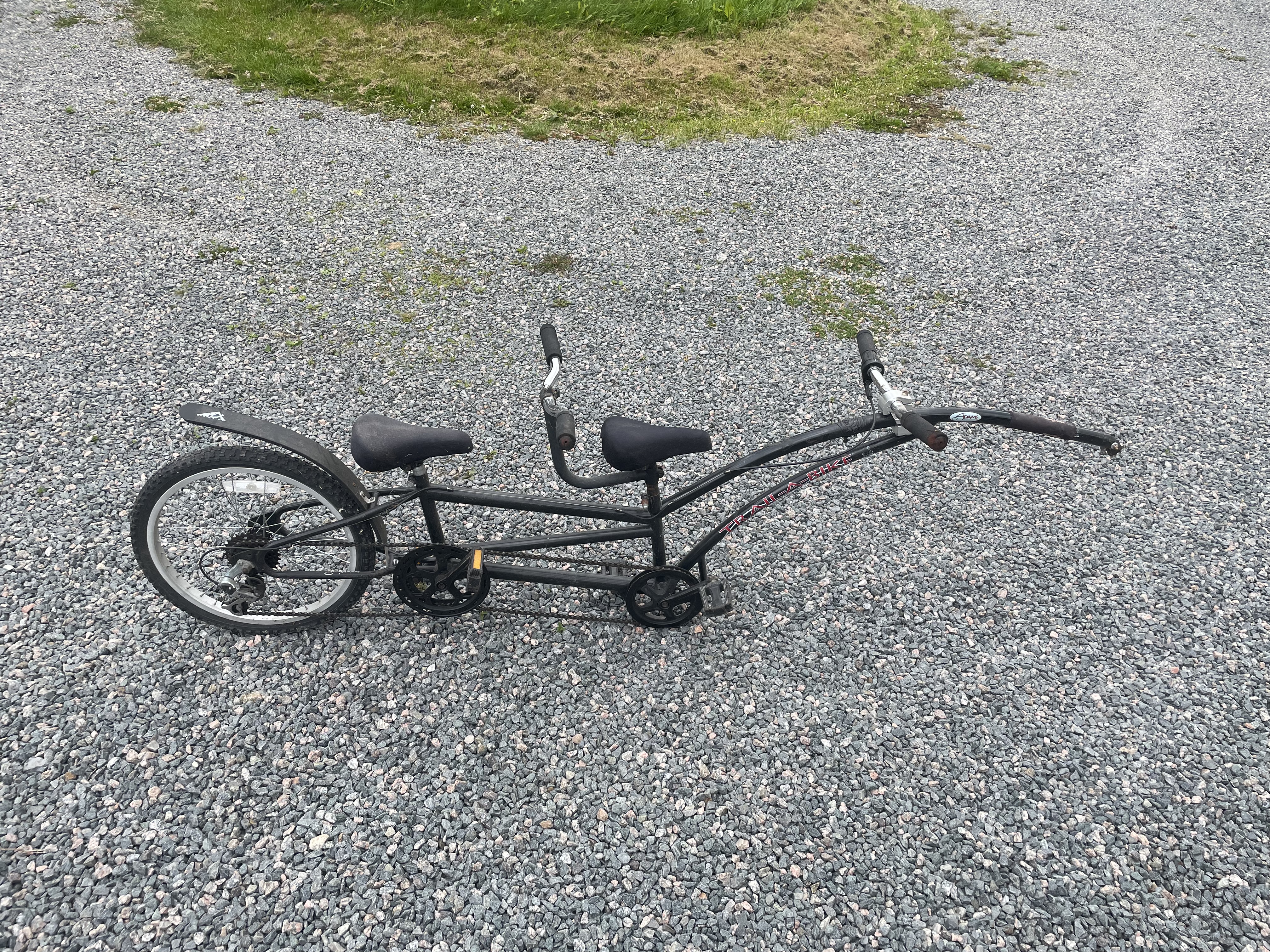 Påhängcykel modell tandem 