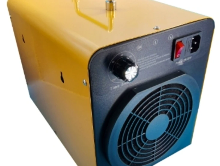 Vuokraa tehokas otsonaattori/ionisaattori