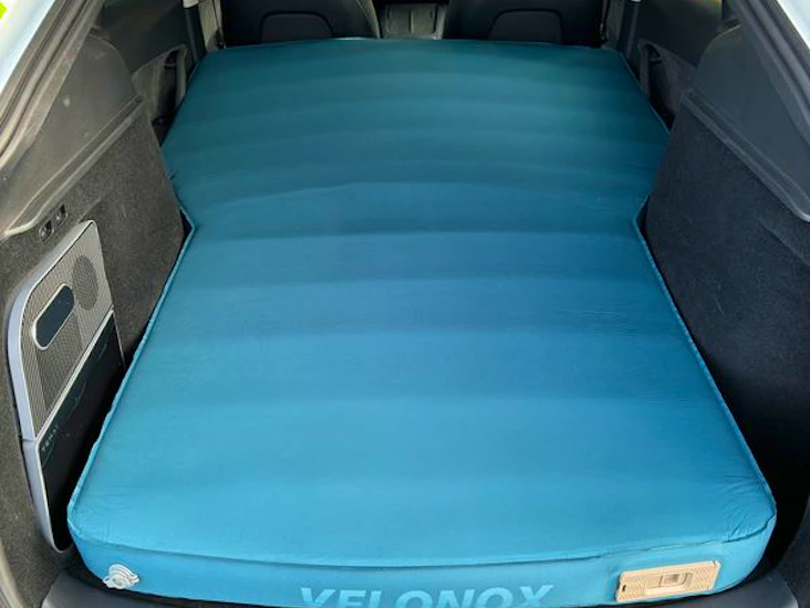 Velonox luftmadrass til tesla model y-innebygd pumpe leies ut!