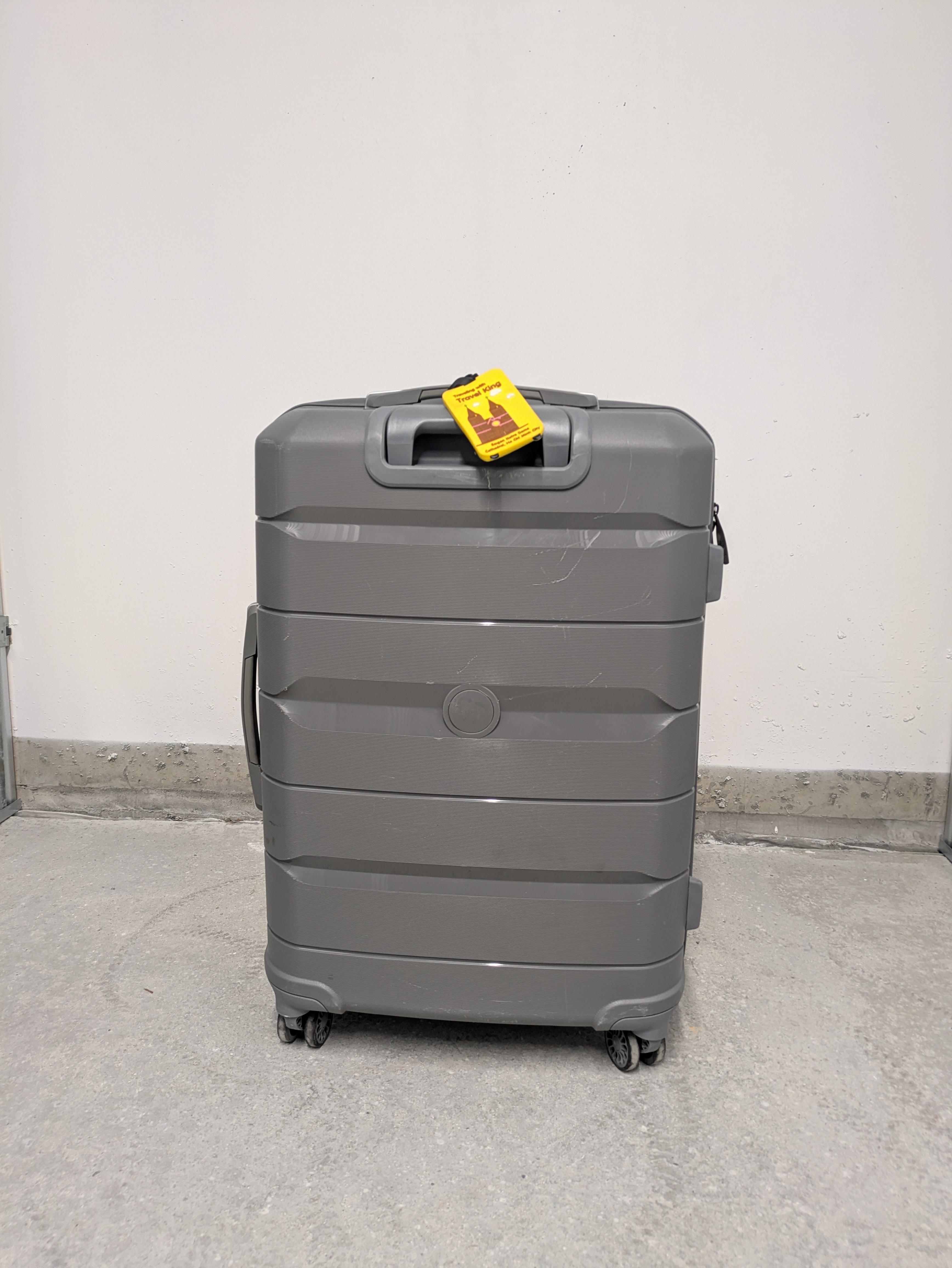 Middels stor koffert (billig)