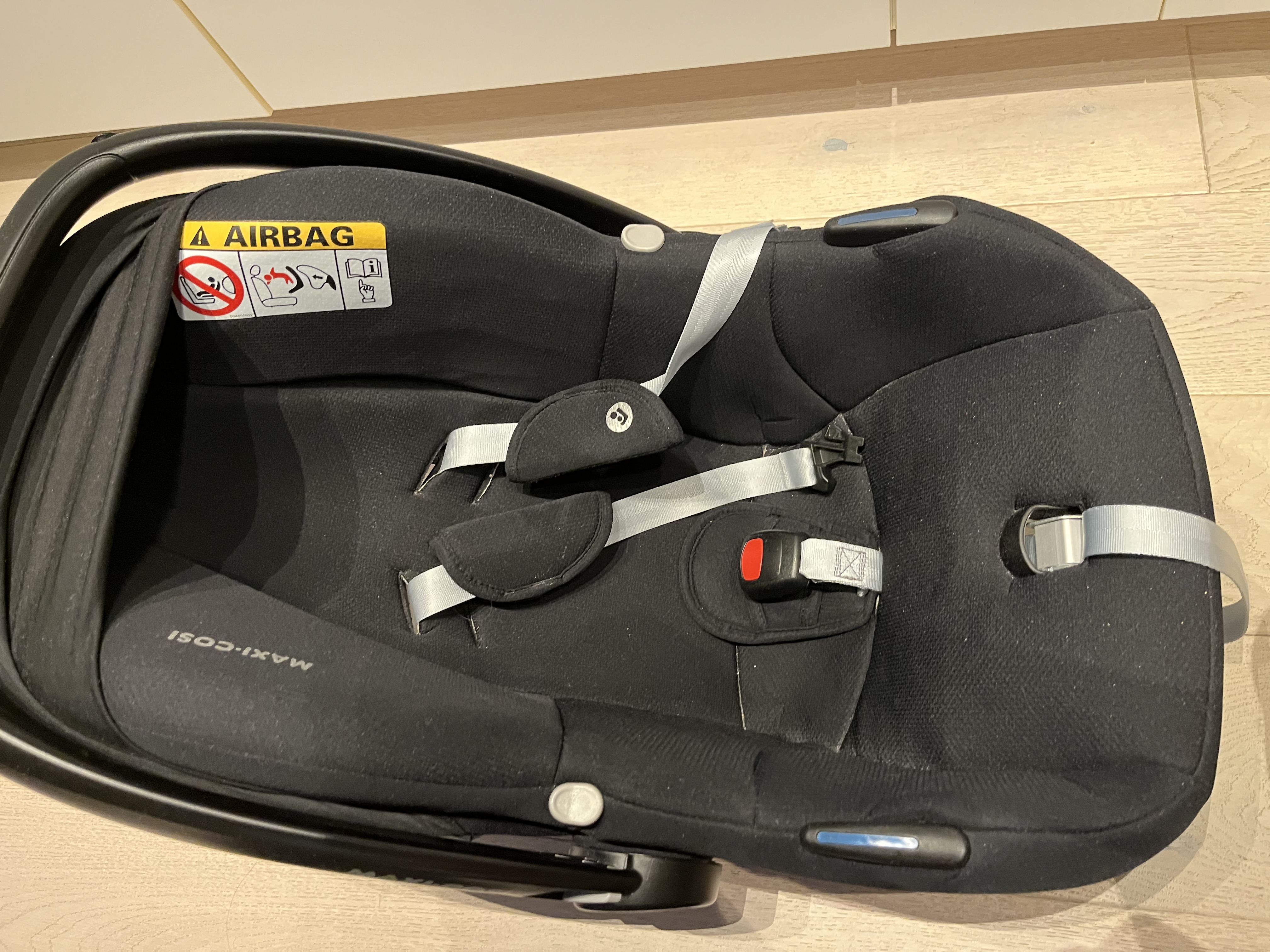 Barnesete - maxi-cosi cabriofix i-size med isofixbase