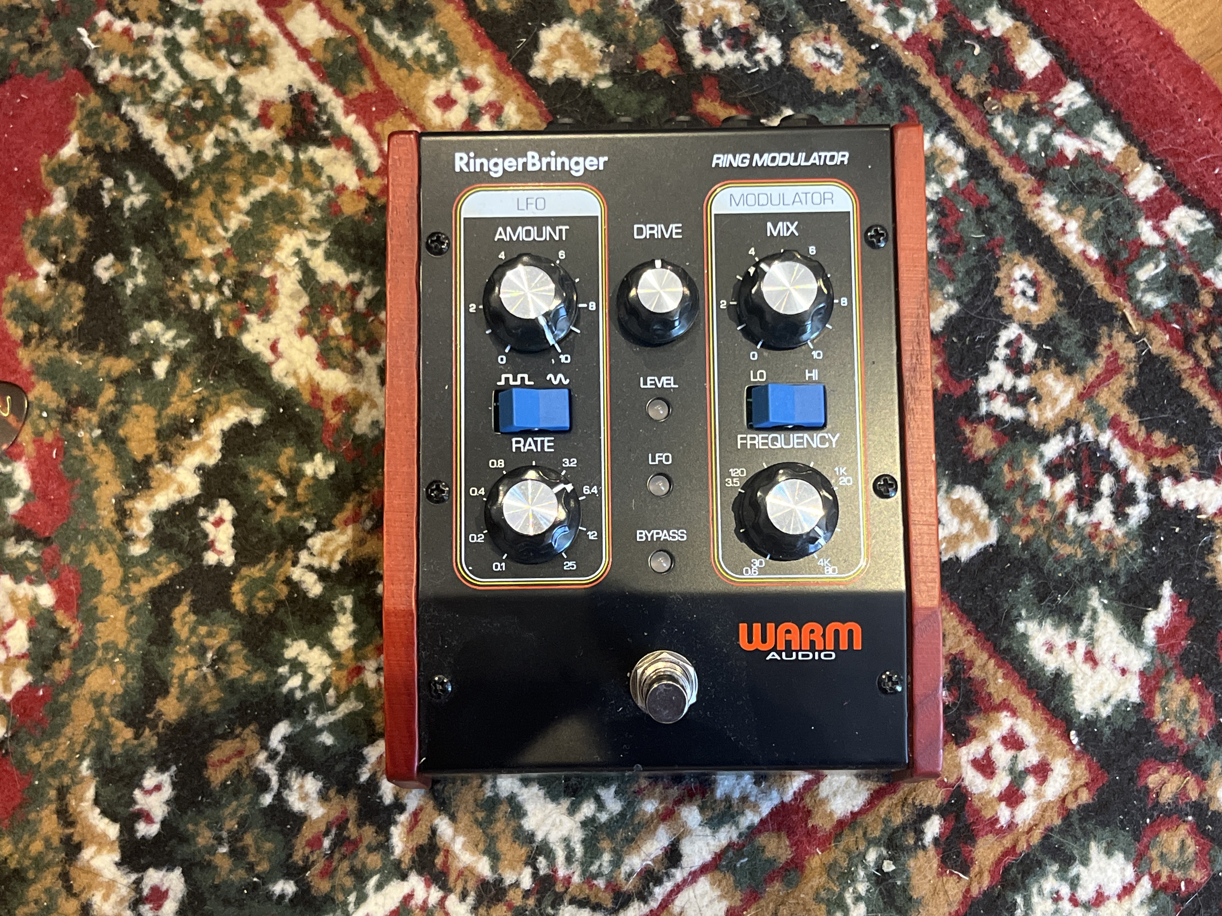 Warm audio ringerbringer ring modulator