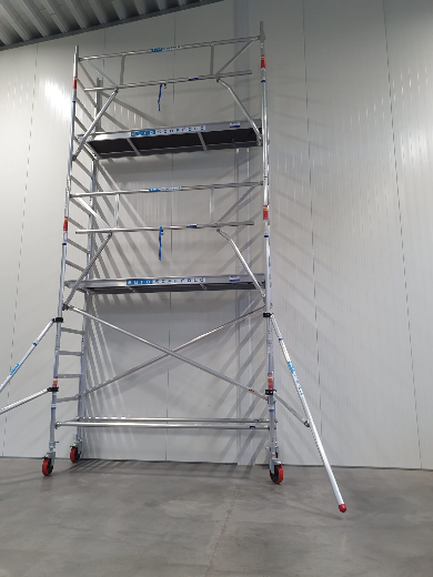 Byggställning. arbetshöjd 6,5 meter. rullställning 